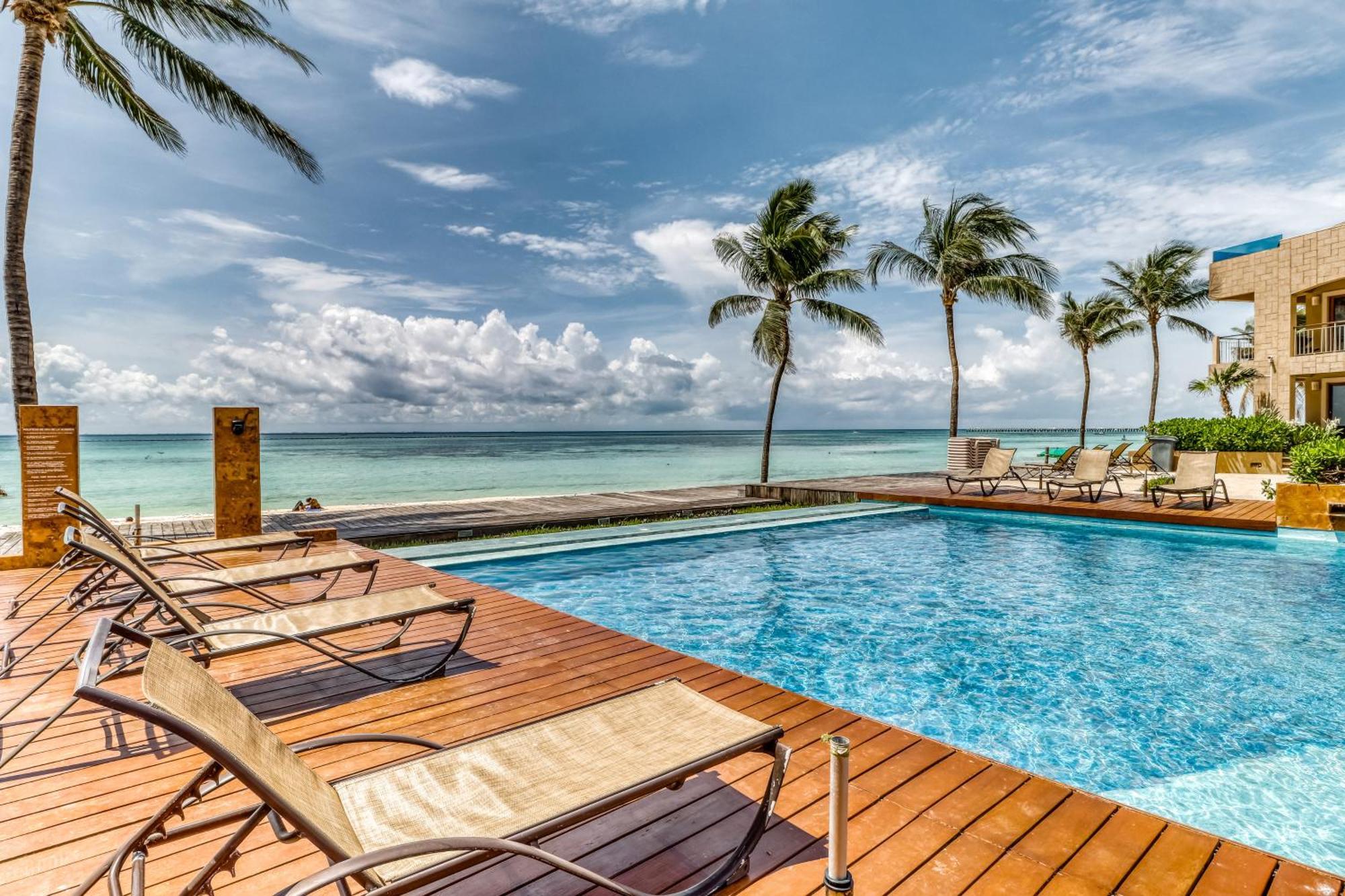 Residences El Faro, Surf 201 Playa del Carmen Exterior photo