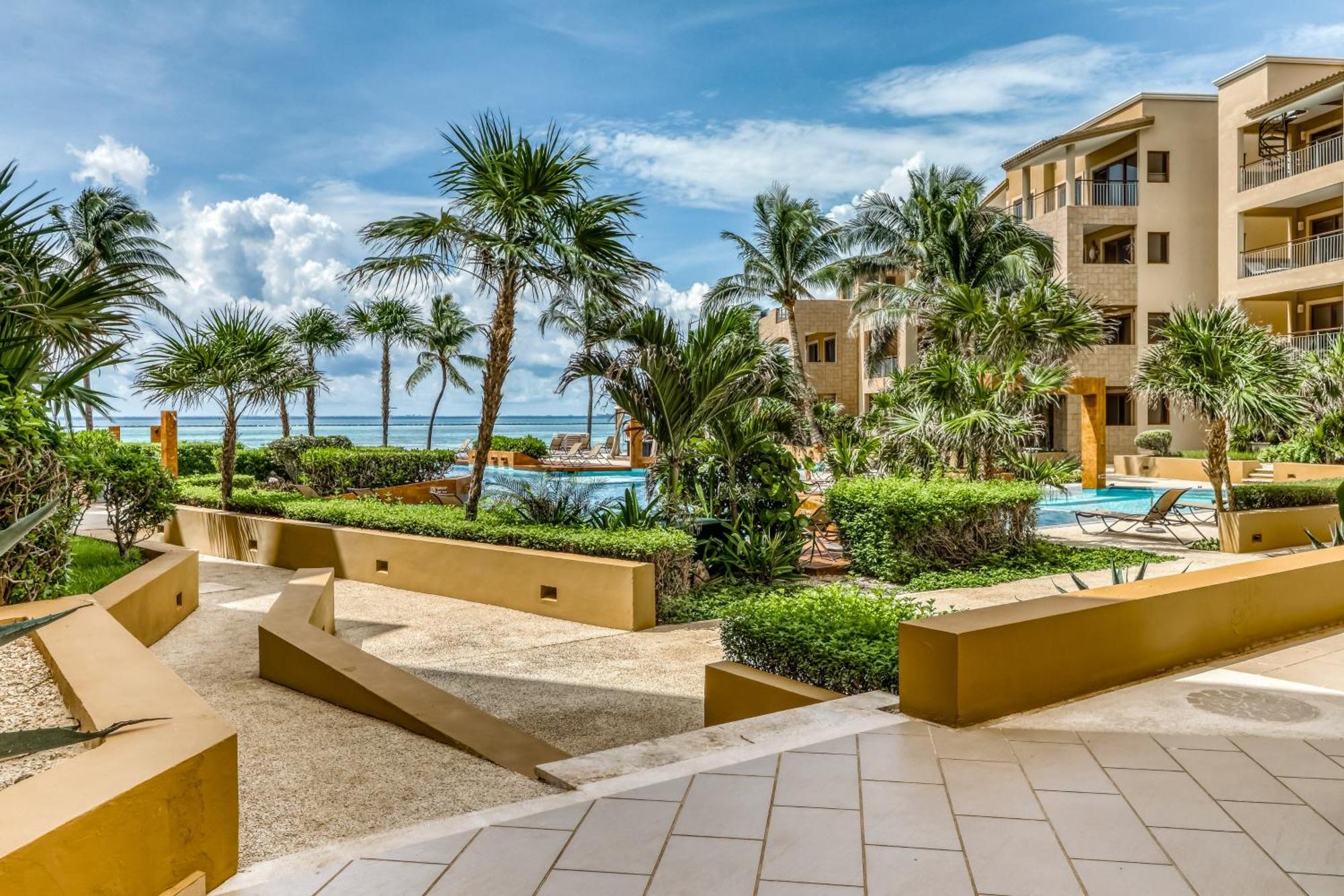 Residences El Faro, Surf 201 Playa del Carmen Exterior photo